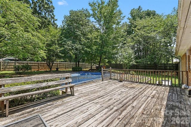 821 Ferrell Avenue, Charlotte, NC 28216