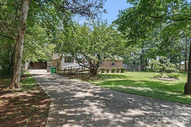 821 Ferrell Avenue, Charlotte, NC 28216