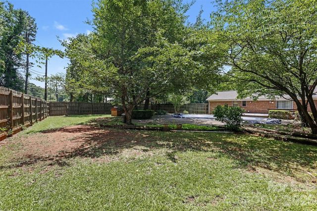821 Ferrell Avenue, Charlotte, NC 28216