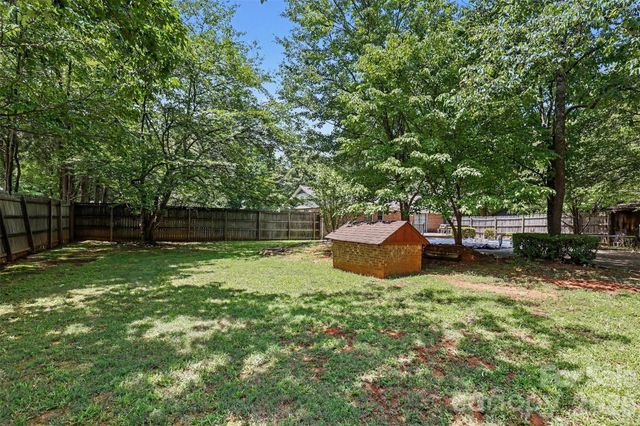 821 Ferrell Avenue, Charlotte, NC 28216