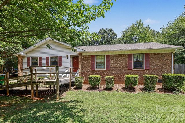 821 Ferrell Avenue, Charlotte, NC 28216