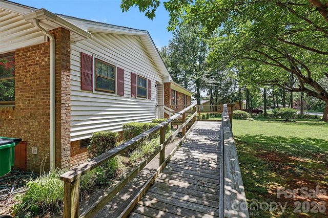 821 Ferrell Avenue, Charlotte, NC 28216