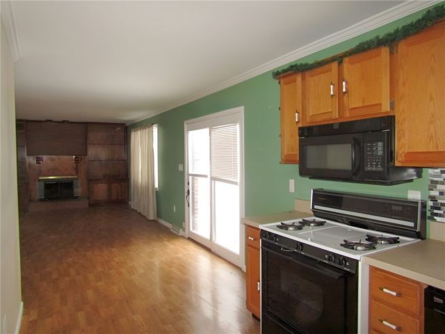 165 Oakdale Dr, Zelienople Boro, PA 16063