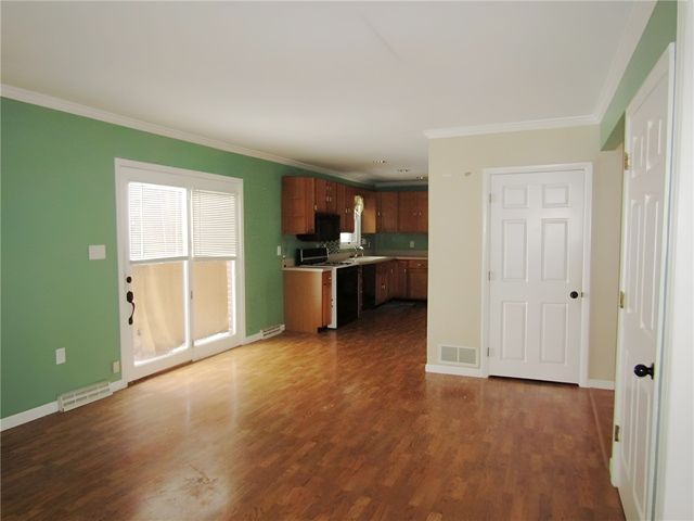 165 Oakdale Dr, Zelienople Boro, PA 16063