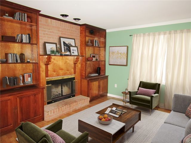 165 Oakdale Dr, Zelienople Boro, PA 16063