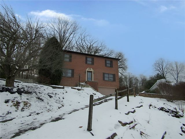 165 Oakdale Dr, Zelienople Boro, PA 16063