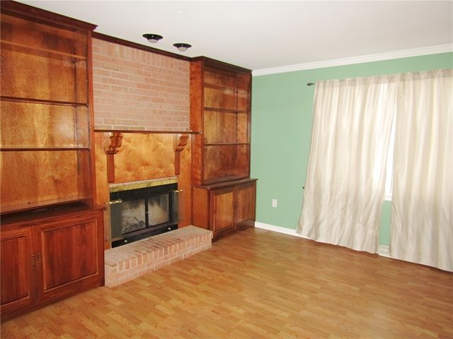 165 Oakdale Dr, Zelienople Boro, PA 16063