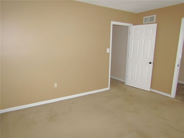 165 Oakdale Dr, Zelienople Boro, PA 16063