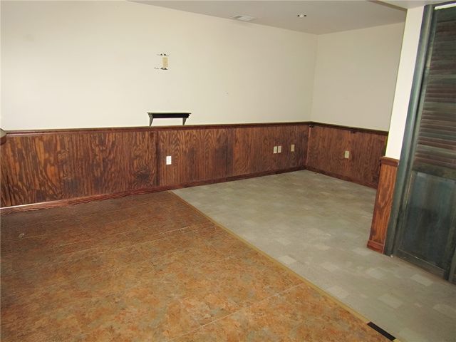 165 Oakdale Dr, Zelienople Boro, PA 16063