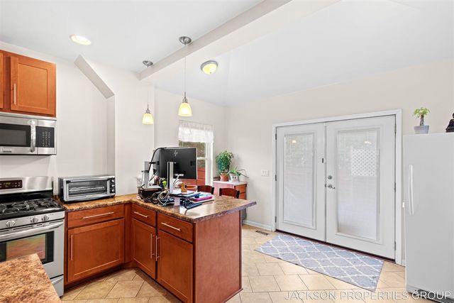 218 N Jackson Street, Spring Lake, MI 49456
