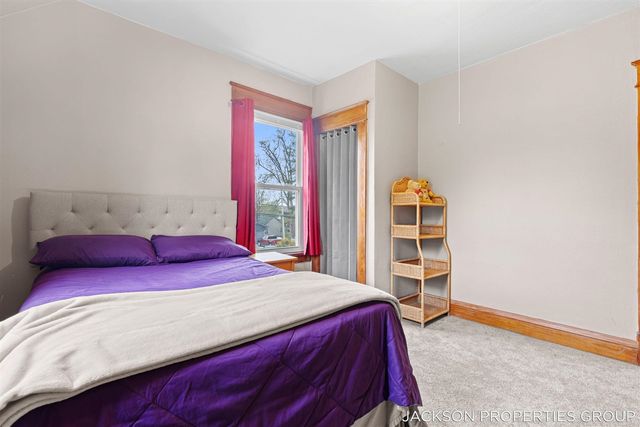 218 N Jackson Street, Spring Lake, MI 49456