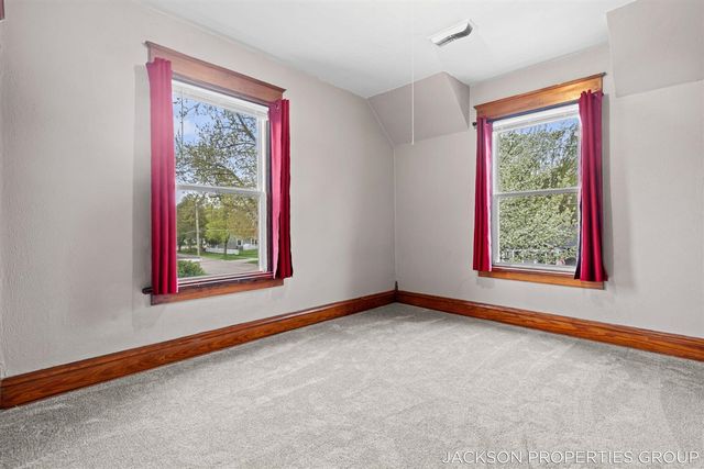 218 N Jackson Street, Spring Lake, MI 49456