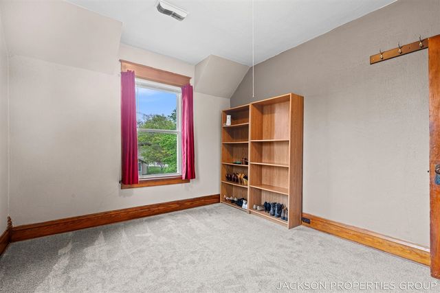 218 N Jackson Street, Spring Lake, MI 49456