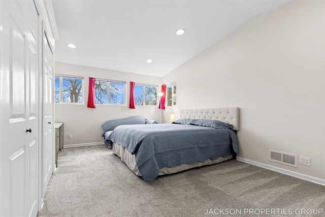 218 N Jackson Street, Spring Lake, MI 49456