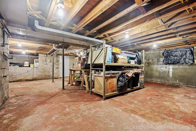 218 N Jackson Street, Spring Lake, MI 49456