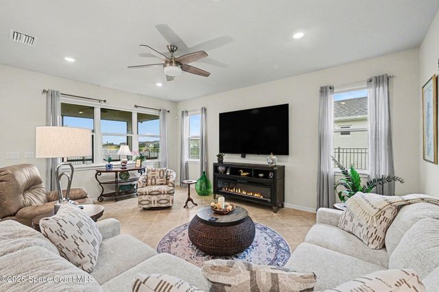 8984 Nixie Avenue, Melbourne, FL 32940