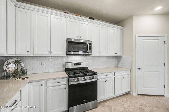 8984 Nixie Avenue, Melbourne, FL 32940