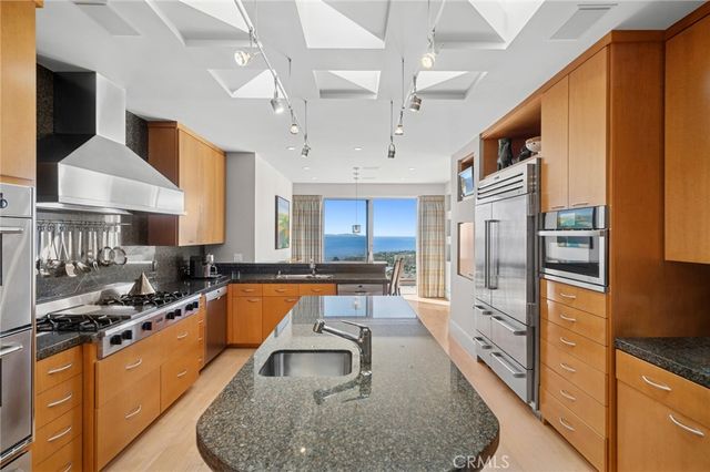 1409 Samoa Way, Laguna Beach, CA 92651