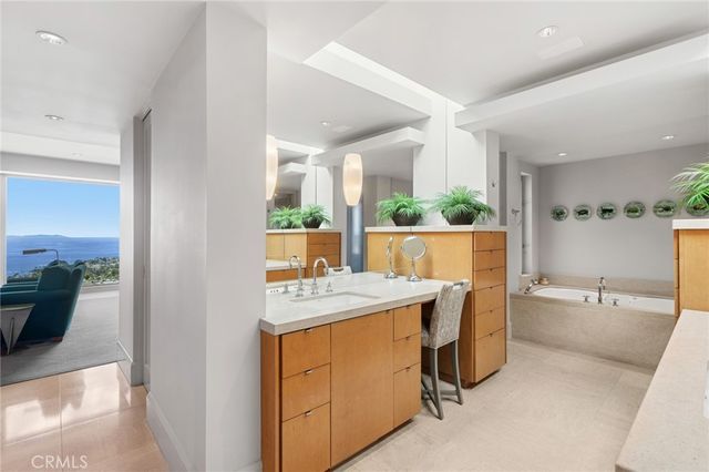 1409 Samoa Way, Laguna Beach, CA 92651