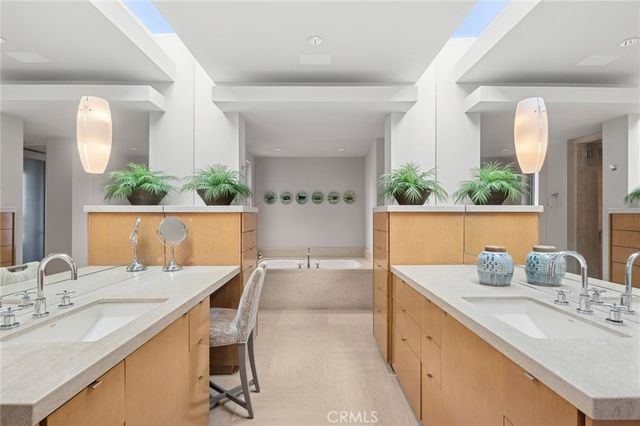 1409 Samoa Way, Laguna Beach, CA 92651