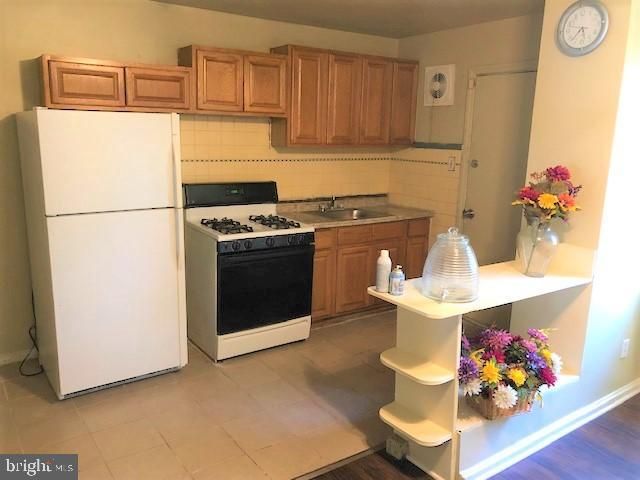 1494 ORMOND AVE, Camden, NJ 08103