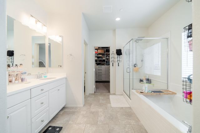 411 Calabrese Street, Fallbrook, CA 92028