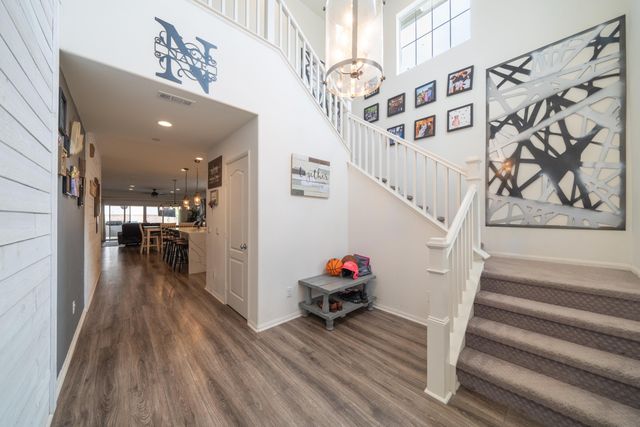 411 Calabrese Street, Fallbrook, CA 92028
