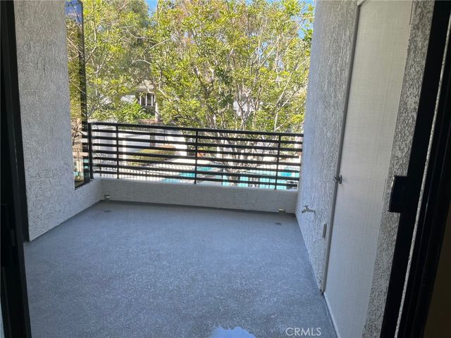 230 LILLE LANE 204, Newport Beach, CA 92663