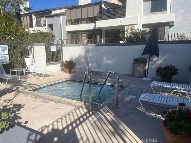 230 LILLE LANE 204, Newport Beach, CA 92663