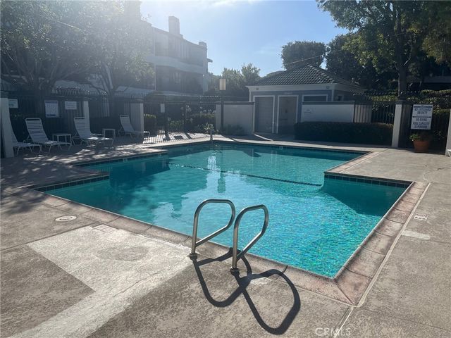 230 LILLE LANE 204, Newport Beach, CA 92663