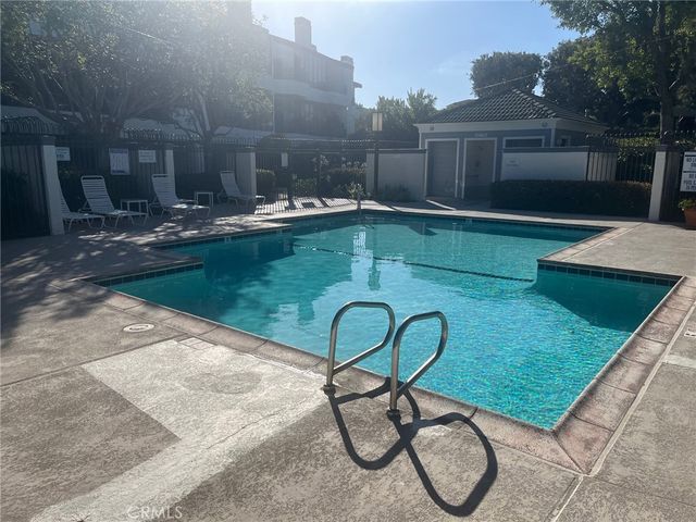 230 LILLE LANE 204, Newport Beach, CA 92663