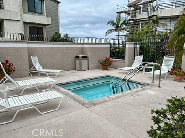 230 LILLE LANE 204, Newport Beach, CA 92663