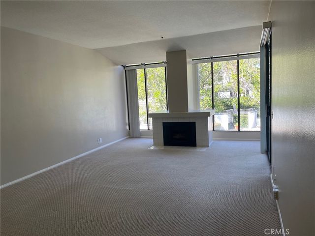 230 LILLE LANE 204, Newport Beach, CA 92663