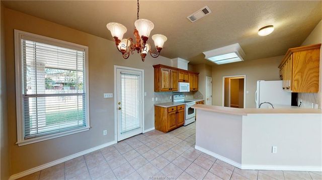 223 Karten Lane, College Station, TX 77845