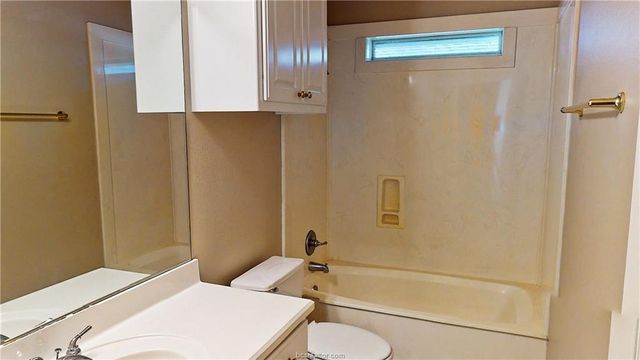 223 Karten Lane, College Station, TX 77845