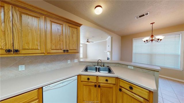 223 Karten Lane, College Station, TX 77845