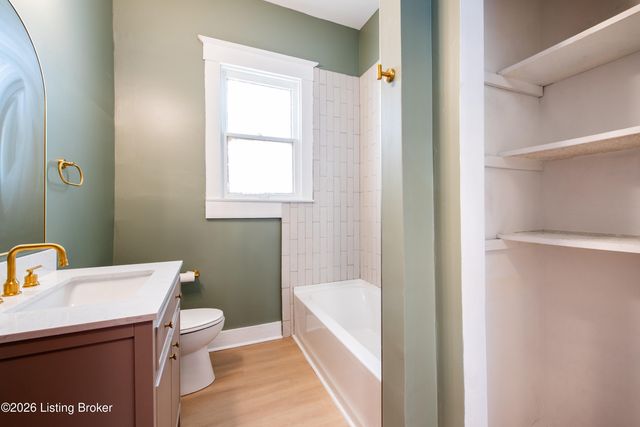 424 Gwendolyn St, Louisville, KY 40203