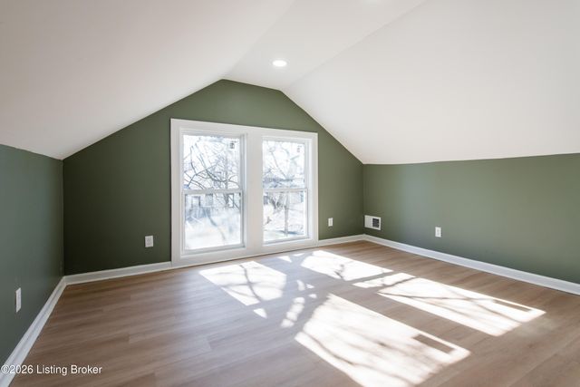 424 Gwendolyn St, Louisville, KY 40203