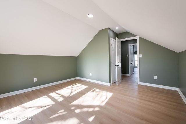 424 Gwendolyn St, Louisville, KY 40203