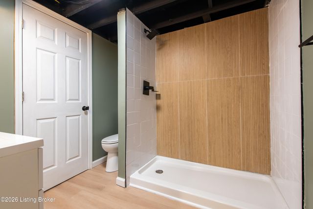 424 Gwendolyn St, Louisville, KY 40203