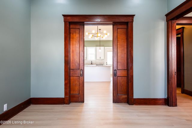 424 Gwendolyn St, Louisville, KY 40203