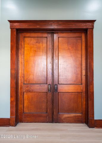 424 Gwendolyn St, Louisville, KY 40203