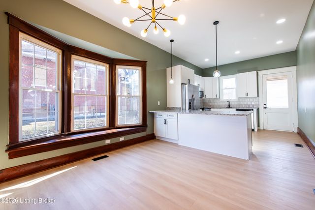 424 Gwendolyn St, Louisville, KY 40203