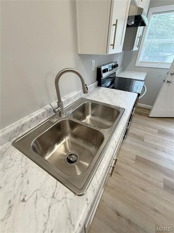 604 N Henderson Street A&B, Salem, MO 65560