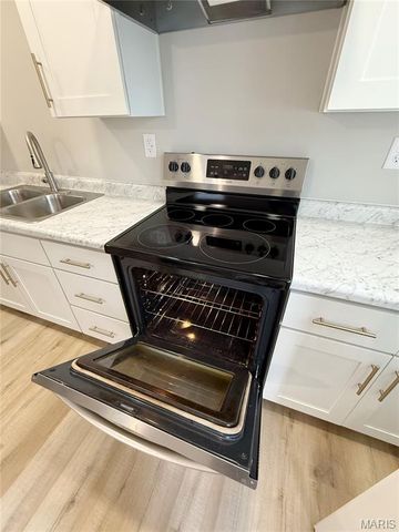 604 N Henderson Street A&B, Salem, MO 65560