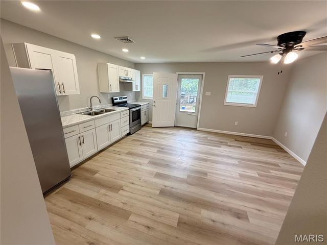 604 N Henderson Street A&B, Salem, MO 65560