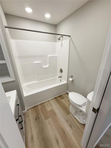 604 N Henderson Street A&B, Salem, MO 65560