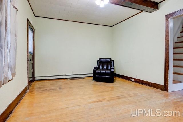 501 Superior Avenue, Gladstone, MI 49837