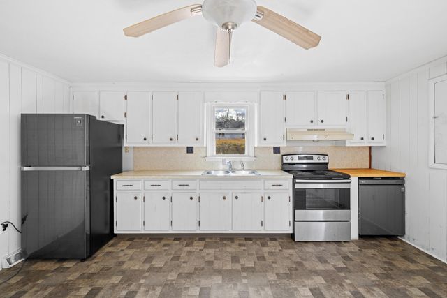 1340 B ST, Waynesboro, VA 22980