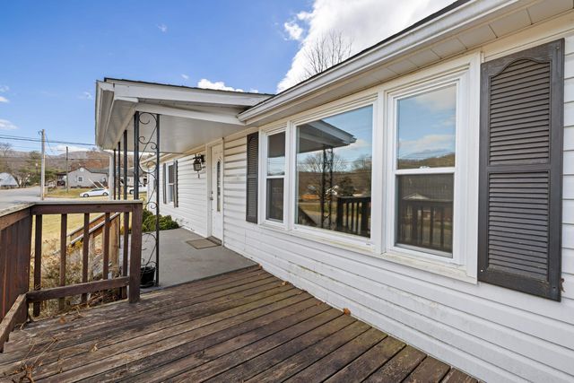 1340 B ST, Waynesboro, VA 22980